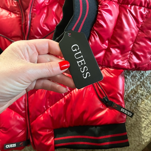 Woman’s. Red puffer jacket - Picture 2 of 5